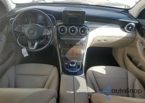 2018 Mercedes-Benz Glc 300 z USA, uszkodzony, nr VIN WDC0G4JB8JV080858